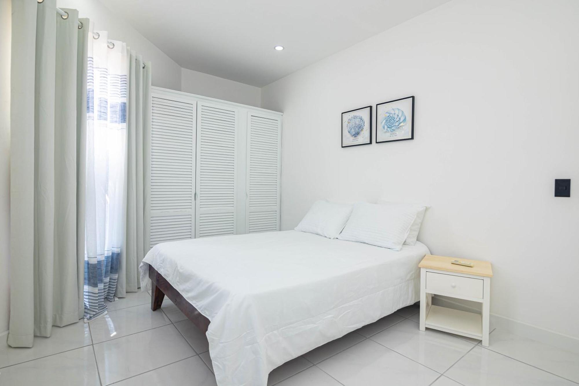 Apartamentos Cristal Quepos Exteriör bild