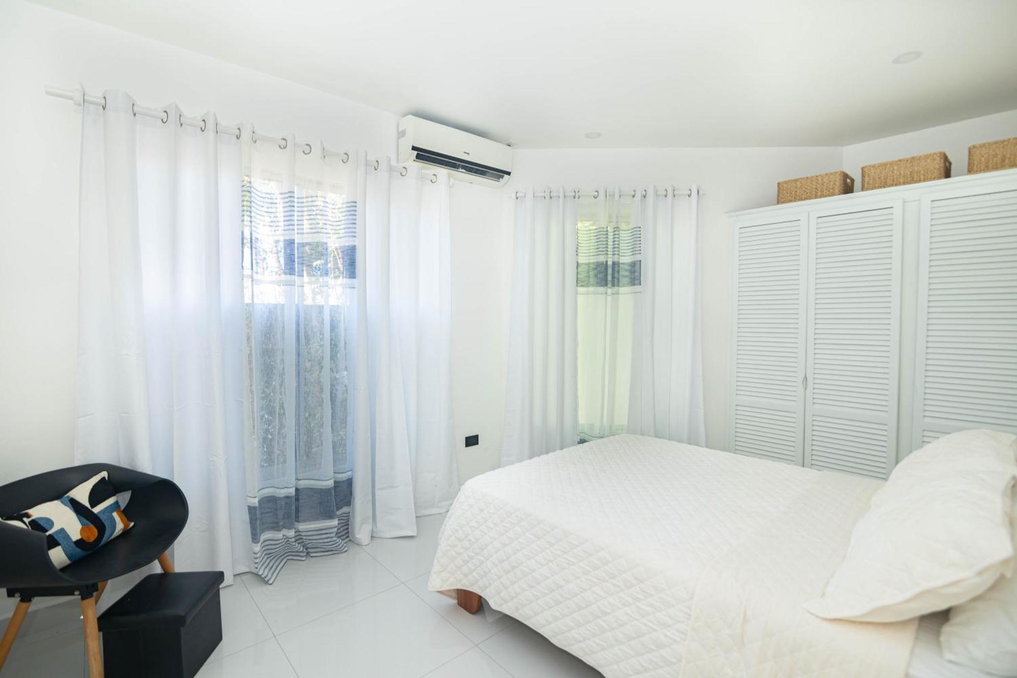 Apartamentos Cristal Quepos Exteriör bild
